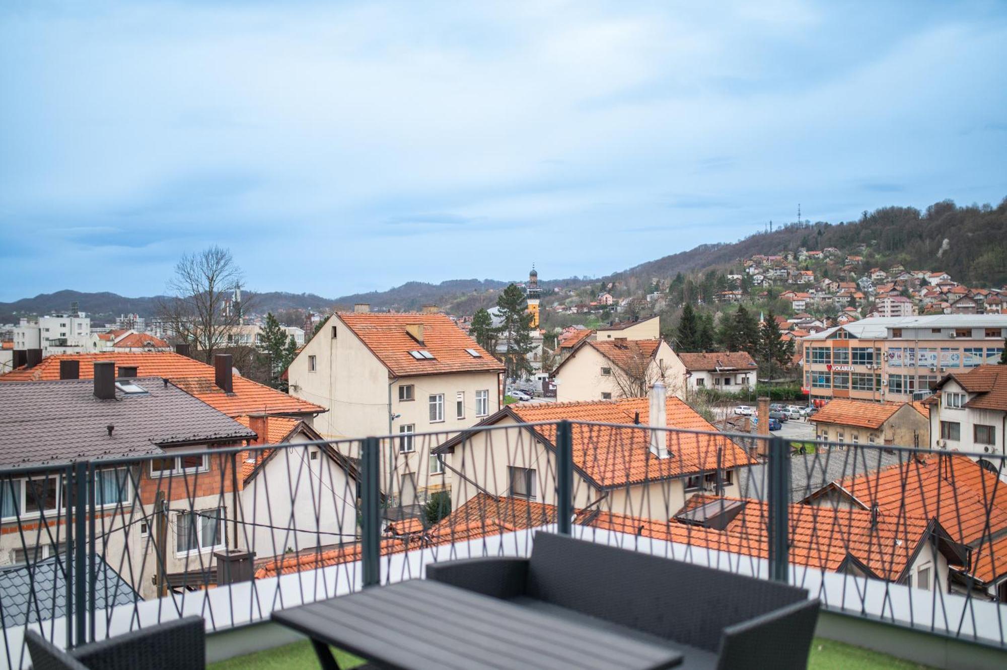 Apartment Vila Idila 투즐라 외부 사진