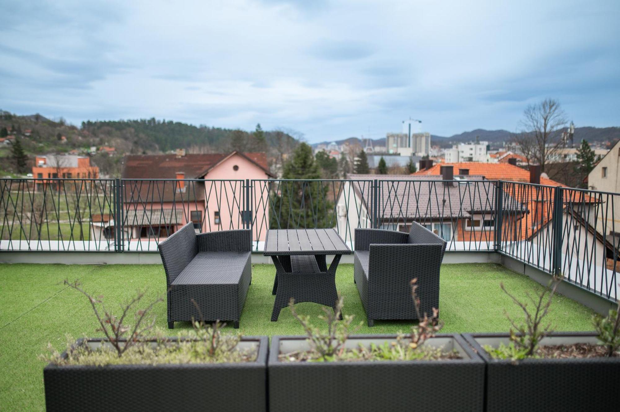 Apartment Vila Idila 투즐라 외부 사진