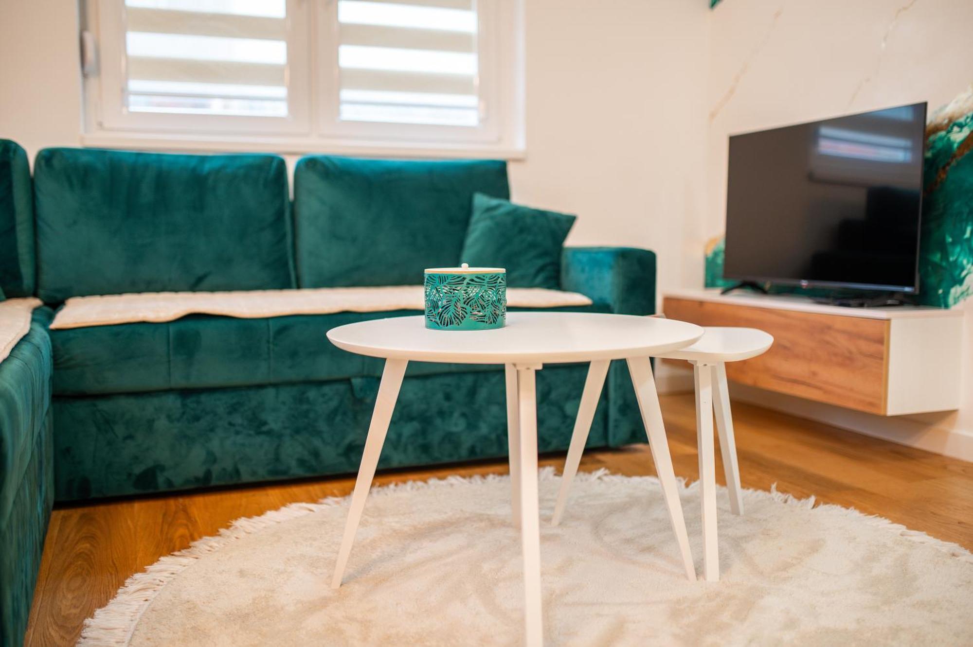 Apartment Vila Idila 투즐라 외부 사진