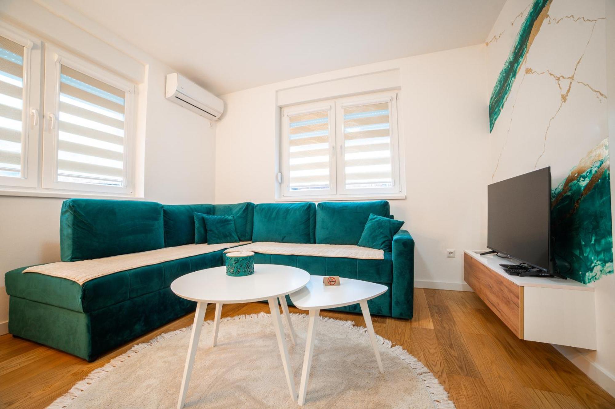 Apartment Vila Idila 투즐라 외부 사진